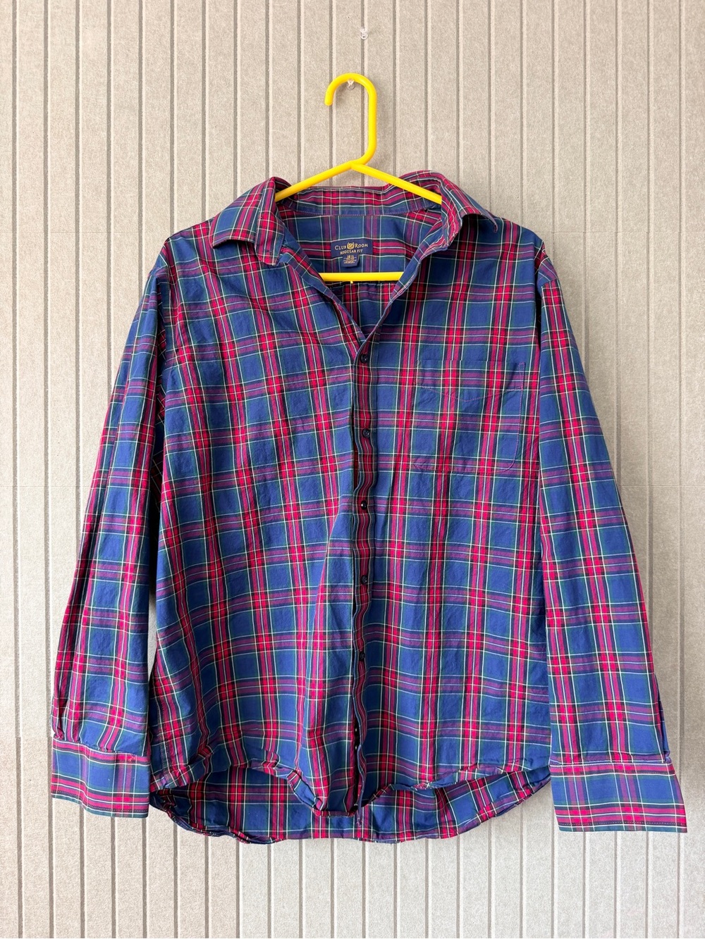 Club Room Men's Blue and Red Plaid Button-Down Shirt